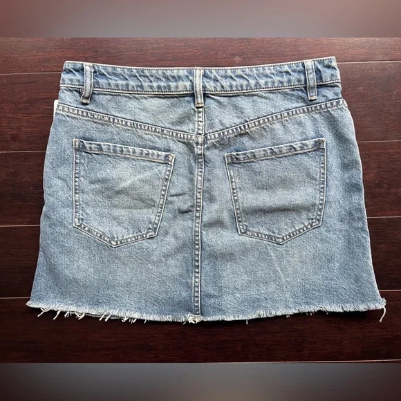 Free People We The Free Zip It Up Denim Mini Skirt A-Line Frayed Hem 31 NWT - Picture 5 of 12